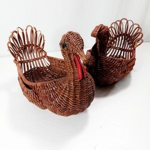 Vintage Thanksgiving turkey baskets decor wicker